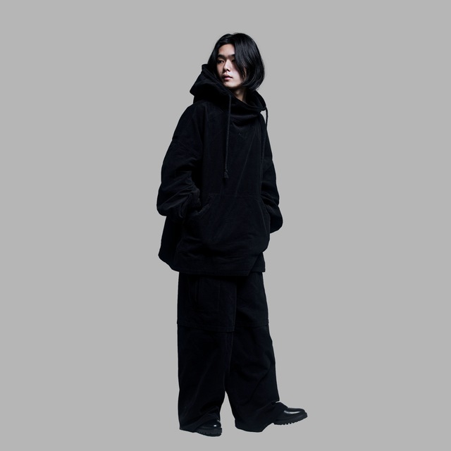 #color_black