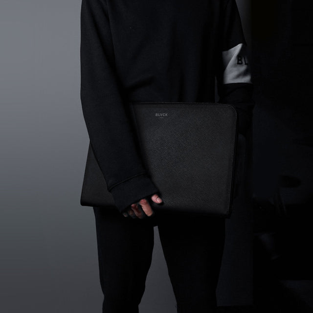 #color_black